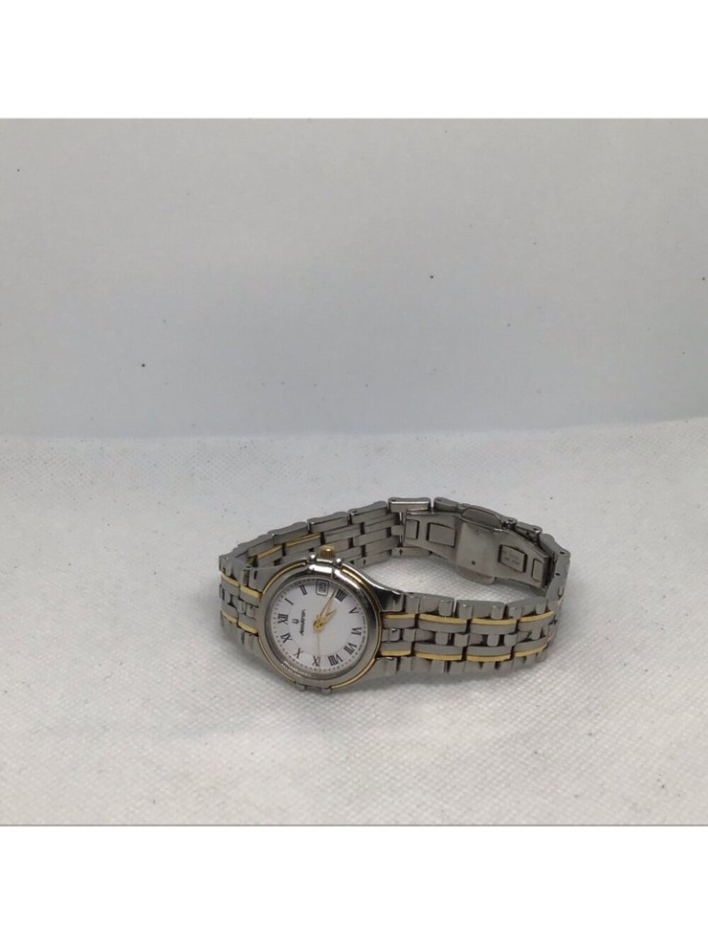 Bulova Accutron White Dial Two-tone SS Women's Watch 28M08 w/Box Pre Owned - Picture 14 of 16